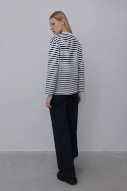 Черно-белый лонгслив в горизонтальную полоску - Incity фото 9