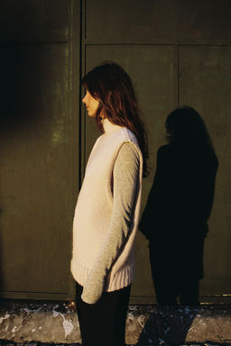 ASYMMETRIC KNIT VEST - Zara фото 4
