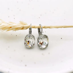 502223280 Серьги с замком-левербек