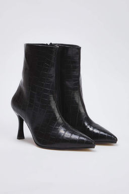 Siyah Timsah Derisi Gorunumlu Ince Topuklu Bilekte Kad?n Bot
TAKAW26BO00058 - Trendyolmilla фото 4