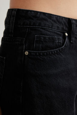 TRENDYOLMILLA Mavi Yuksek Bel Mom Jeans TWOAW24JE00076 фото 17