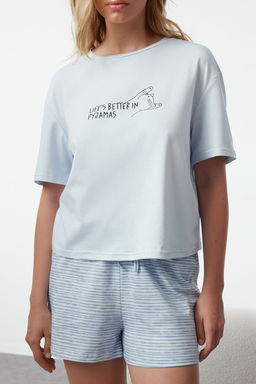 Trendyolmilla Ac?k Mavi Pamuklu Cizgili Slogan Bask?l? Sortlu Orme Pijama Tak?m? THMSS23PT00228  фото 19