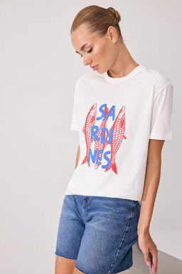 Ekru Bal_k Bask_l_ Oversize Bisiklet Yaka Standart Kol K_sa %100 Pamuk _rme T-Shirt TWOSS26TS00123 - Trendyolmilla фото 2