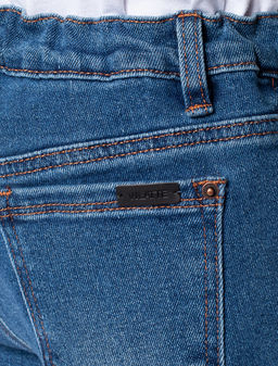 Прямые джинсы из эластичного денима