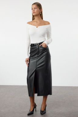 TRENDYOLMILLA Ekru Premium Kallite Yaka Detayl? Triko Kazak TWOAW25KZ00298