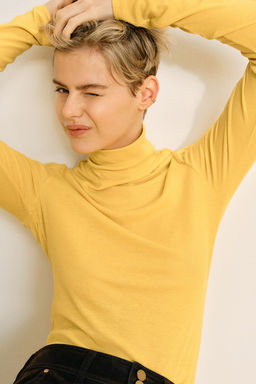 Top de canale con cuello perkins - H&m фото 3