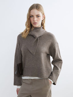 ?al Yaka Kad?n Triko Kazak