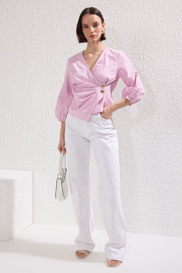 Trendyolmilla Mavi Kruvaze Cizgili Dokuma Bluz TWOSS25BZ00170 фото 2