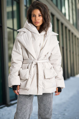 Куртка утепленная со съемным капюшоном жемчужная