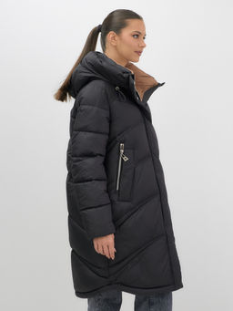 Пальто зимнее утепленное с капюшоном женское черного цвета 7747Ch - Visdeer фото 11
