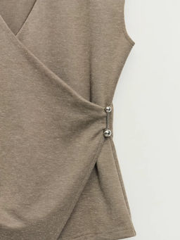 Блуза с треугольным вырезом / Zarina  фото 9