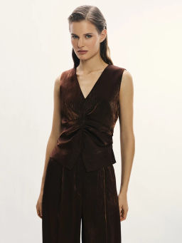 Жилет с драпировкой / Zarina