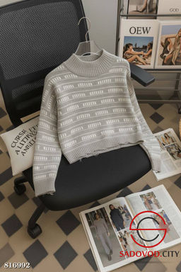 Теплый свитер женский оверсайз