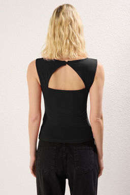 K?rm?z? S?rt Detayl? Fitted/Vucuda Oturan Kare Yaka Esnek Orme Bluz TWOSS25BZ00232 - Trendyolmilla фото 14