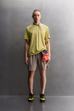 CAMISETA T?CNICA JACQUARD RAYAS / Amarillo