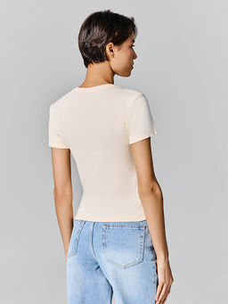 Джемпер женский бежевый прилегающего силуэта - Mark formelle фото 3