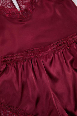 Trendyolmilla Siyah Dantelli Ip Ask?l? Saten Sortlu Dokuma Pijama Tak?m? THMSS22PT0269  фото 61