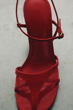 SANDALIA PIEL TIRAS LIMITED EDITION / Rojo