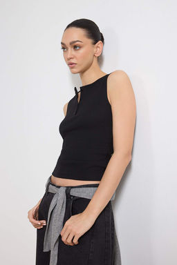 K?rm?z? Fitted/Vucuda Oturan Kolsuz Dugmeli Crop Fitilli Esnek Orme Bluz TWOSS26BZ00330 - Trendyolmilla фото 6