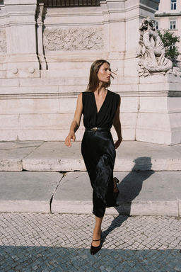 MIDI DRESS WITH CONTRAST BELT - Zara фото 2