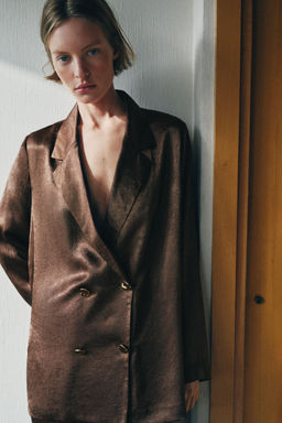 BLAZER FLUIDA EFECTO ARRUGADO / Marr?n - Zara фото 3