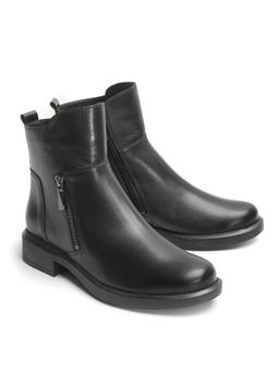 Ботинки Ионесси