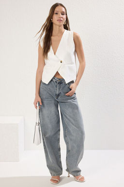 Trendyolmilla Ekru Beyaz Regular V Yaka Kruvaze Regular Yelek TWOSS25YE00090  фото 2