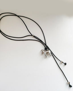 Подвеска на шнурке