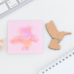 Цена за 2 шт. Подарочный набор, блокнот и значок С 8 марта