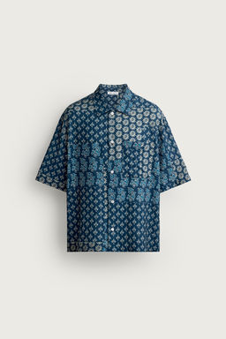 CAMISA RELAXED FIT ESTAMPADO PATCHWORK / Azul tinta - Zara фото 8