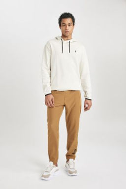 DeFactoFit Slim Fit Dar Kesim Cift Cepli Dokuma Sporcu Jogger Esofman Alt?