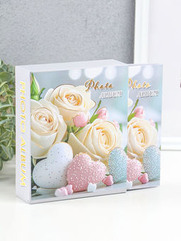 Фотоальбом на 40 фото 10×15 см «Белые розы и сердечки в посыпке», в коробке, 4.5×14×17 см