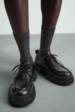 CHUNKY MOC TOE SHOES