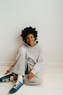 SUDADERA CAPUCHA NIRVANA ® / Gris perla