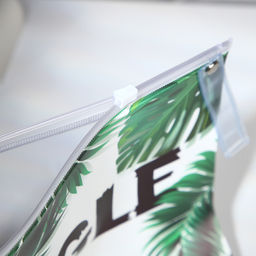 Цена за 2 шт. Косметичка для бассейна с застёжкая зип-лок, большая, принт Тропический, прозрачная/зелёная - Simaland фото 4