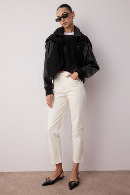 TRENDYOLMILLA Mavi Yuksek Bel Comfort Straight Jeans TWOSS25JE00099