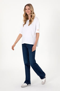 Kad_n Beyaz Oversize Bisiklet Yaka Ti__rt