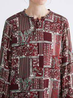 Ba?lamal? Yaka Desenli Bluz