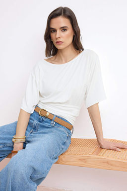 Ekru Duz Regular/Normal Kal?p Asimetrik Yaka Premium Yumusak Orme Bluz TWOSS26BZ00097