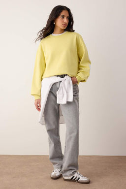 Ac?k Sar? Oversize/Genis Kesim Slogan S?rt Bask?l? Bisiklet Yaka Orme Sweatshirt TWOAW26SW00236