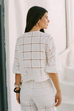 SHORT BLOUSE WITH CUTWORK EMBROIDERY - Zara фото 8