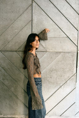 SHORT LACE JACKET WITH RUFFLES - Zara фото 7