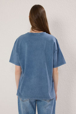 TRENDYOLMILLA Antrasit %100 Pamuk Soluk Efektli Boyfriend/Genis Kal?p Bisiklet Yaka Orme T-Shirt TWOSS23TS00112  фото 4