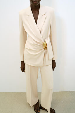 DOUBLE-BREASTED BLAZER WITH BUCKLE - Zara фото 19