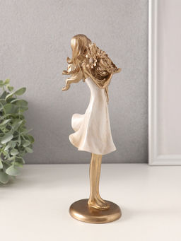 Фигурка полистоун «Девушка с охапкой подсолнухов», 9.5×7×23.5 см