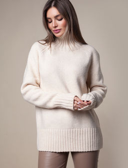 VILATTE / Свитер крупной вязки из уютной пряжи с ангорой и мохером  фото 2