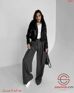 Женская демисезонная куртка-косуха