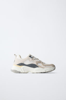 ZAPATILLA DEPORTIVA MULTIPIEZAS / Blanco