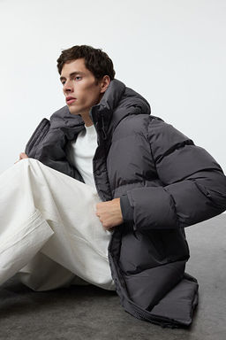 Antrasit Regular Fit Kap__onlu Fermuar Cepli _i_me K__l_k Mont TMNAW25MO00021 - Trendyolmilla фото 2
