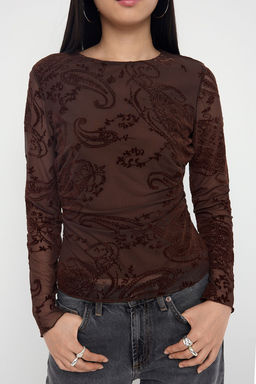 Kahverengi Fitted/Vucuda Oturan Flok Bask?l? Tul Uzun Kollu Kay?k Yaka Orme Bluz TWOAW26BZ00135